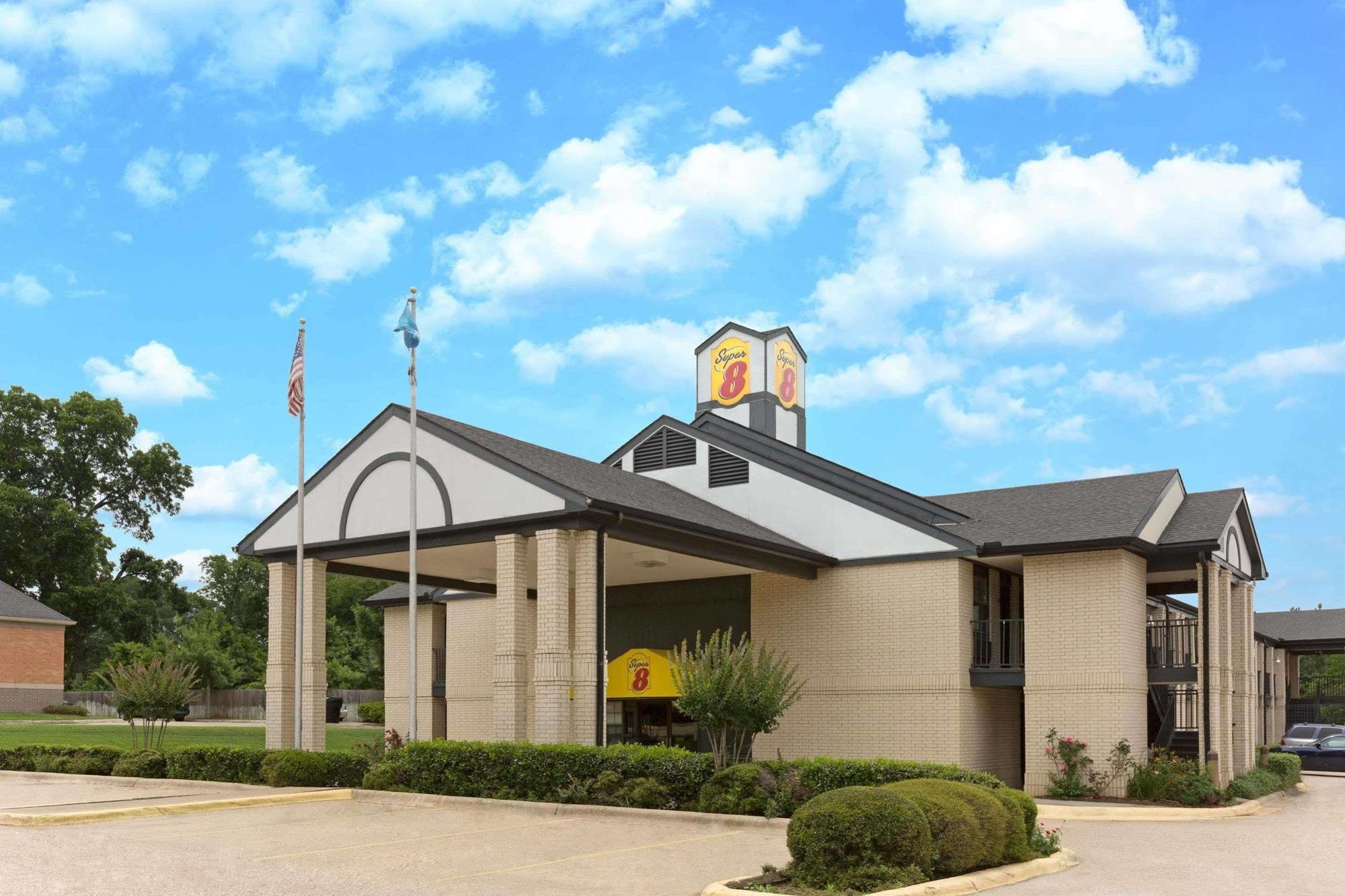 Super 8 By Wyndham Ruston Exterior foto