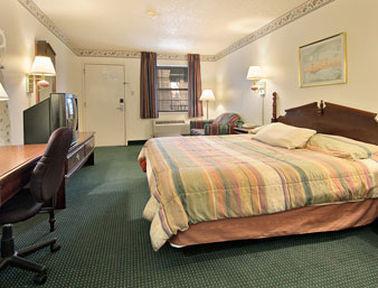 Super 8 By Wyndham Ruston Quarto foto